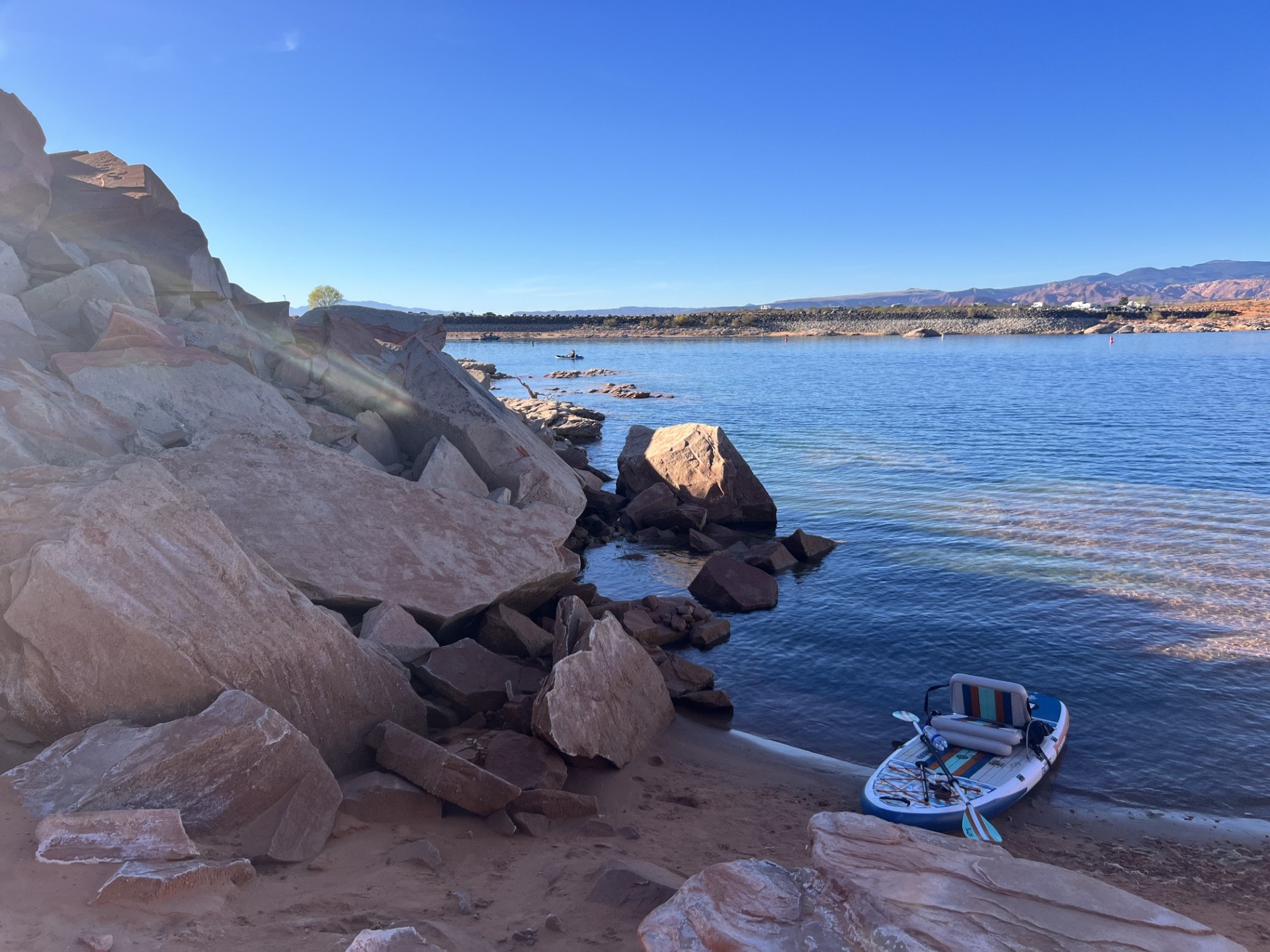 Paddling Alone at Sand Hollow